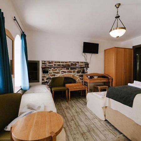 Fardi Residence Guesthouse Samothraki Bagian luar foto